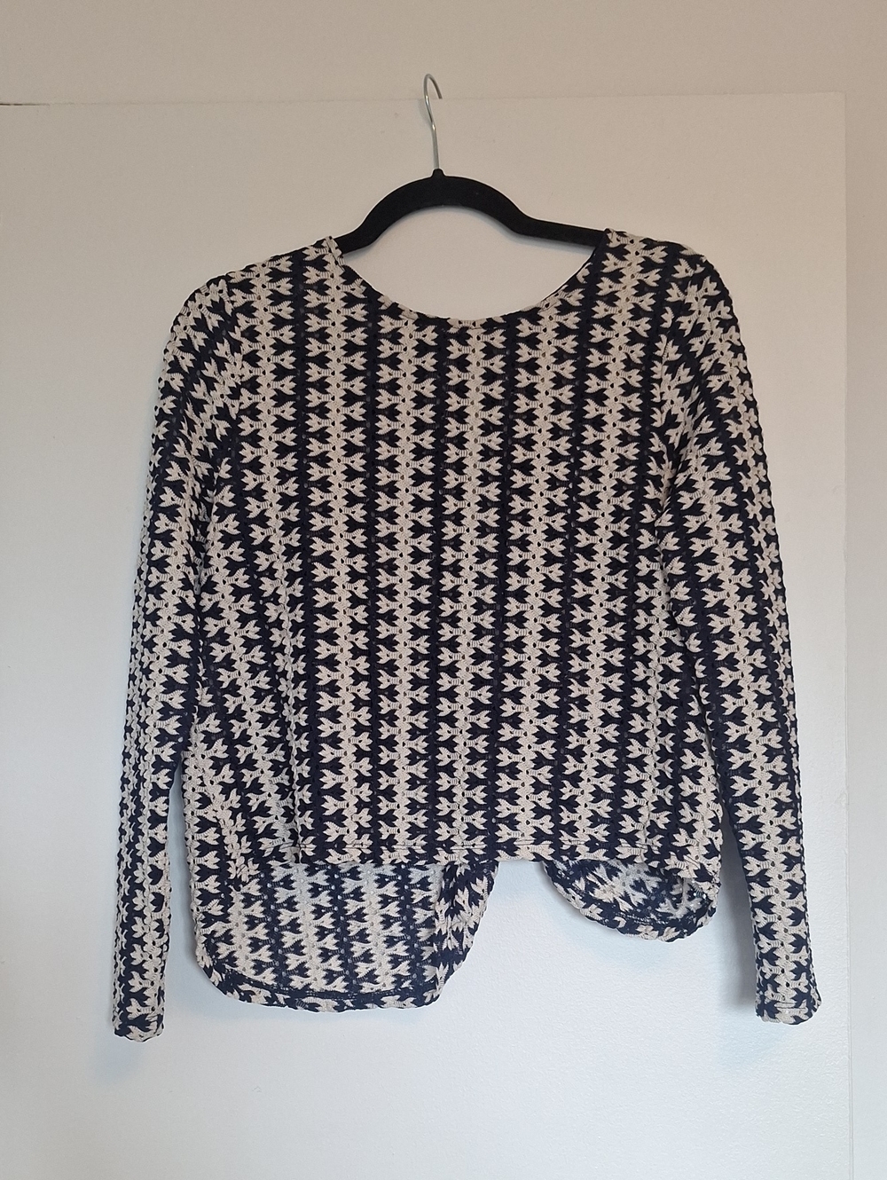 Zara Black and White Houndstooth Long Sleeve Top